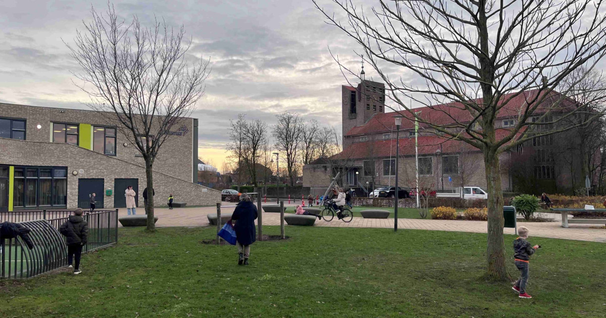 Open schoolplein in Dussen draagt bij aan sociale cohesie en biedt beweegkansen