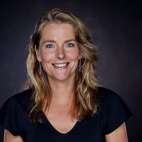 Portretfoto van Karin van der Maat
